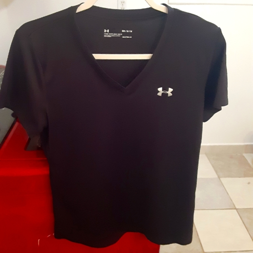 Women's Under Armour Shirt